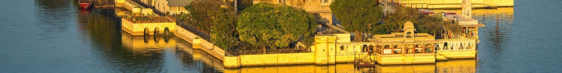 jag mandir lake pichola udaipur india shutterstock 1037132233 6b9ba12f41